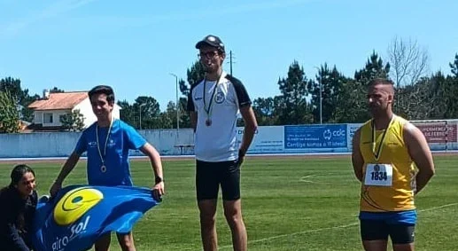 Atletismo GonÇalo Carvalho 1 º Em Frebres No 3 000 Metros